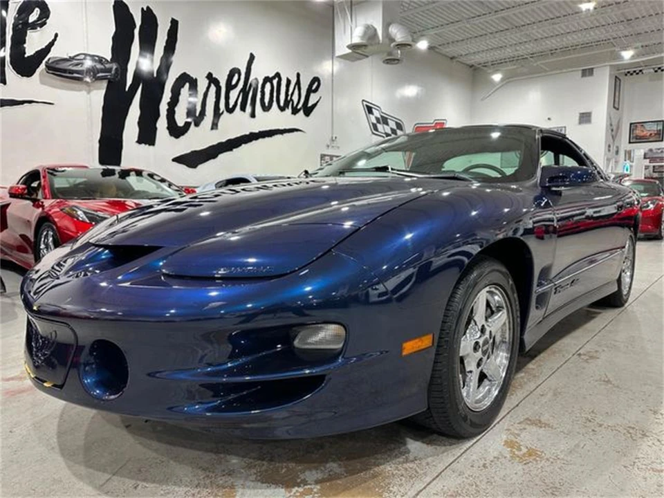 2000 Pontiac Firebird 4th Gen - Image 17 of 27