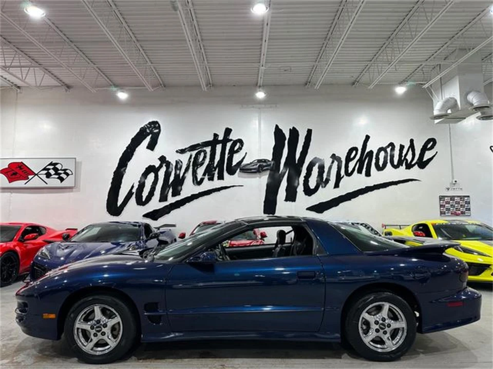 2000 Pontiac Firebird 4th Gen - Image 2 of 27