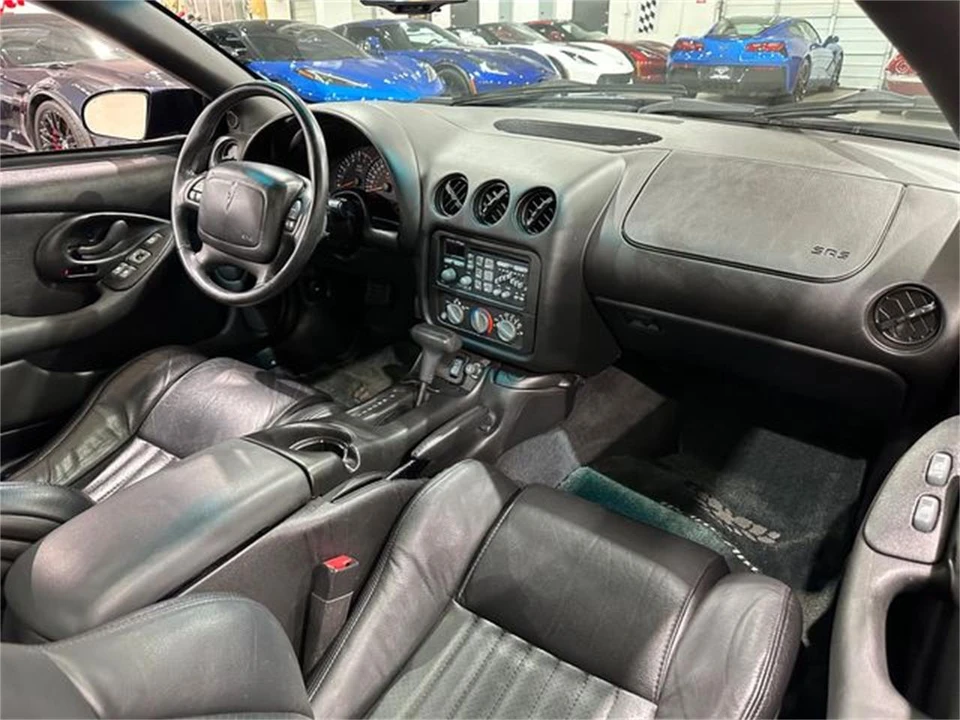 2000 Pontiac Firebird 4th Gen - Image 12 of 27