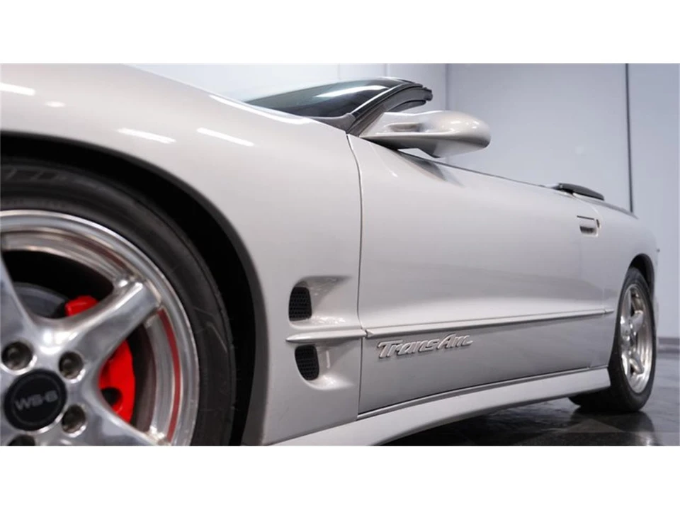 2000 Pontiac Firebird 4th Gen - Image 19 of 31