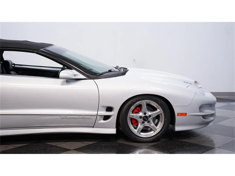 2000 Pontiac Firebird 4th Gen - Image 25 of 31