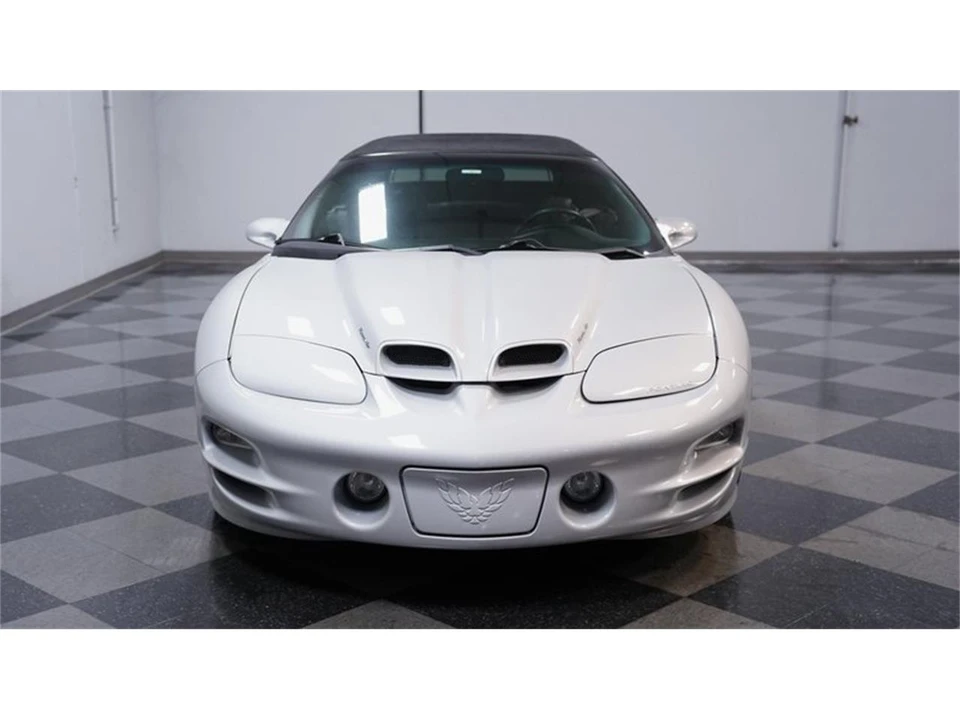 2000 Pontiac Firebird 4th Gen - Image 16 of 31