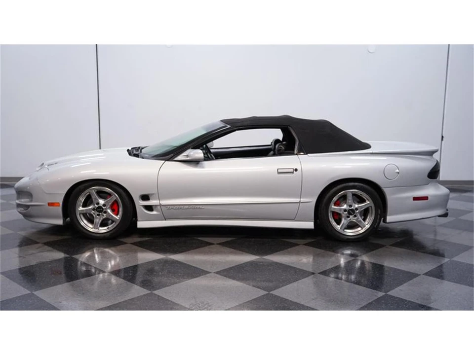 2000 Pontiac Firebird 4th Gen - Image 2 of 31