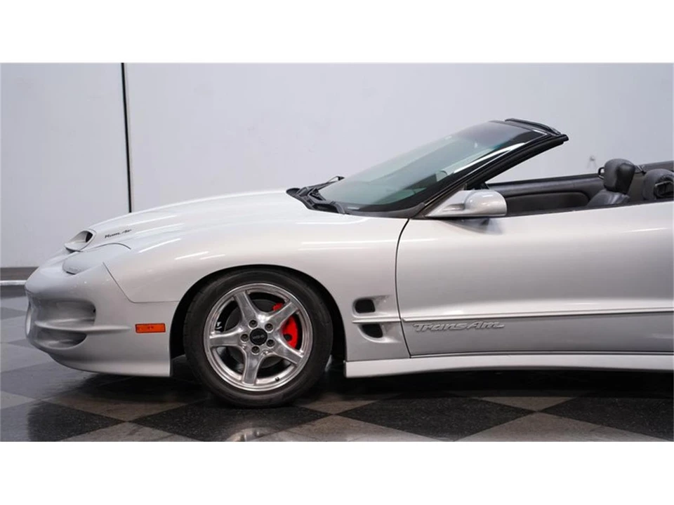 2000 Pontiac Firebird 4th Gen - Image 20 of 31