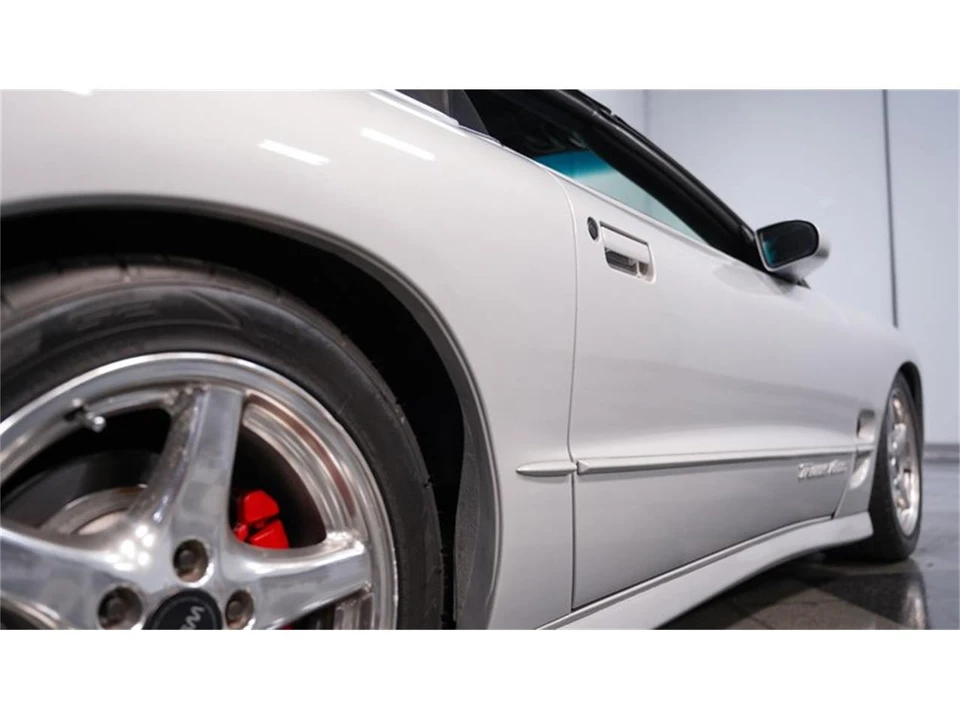 2000 Pontiac Firebird 4th Gen - Image 23 of 31