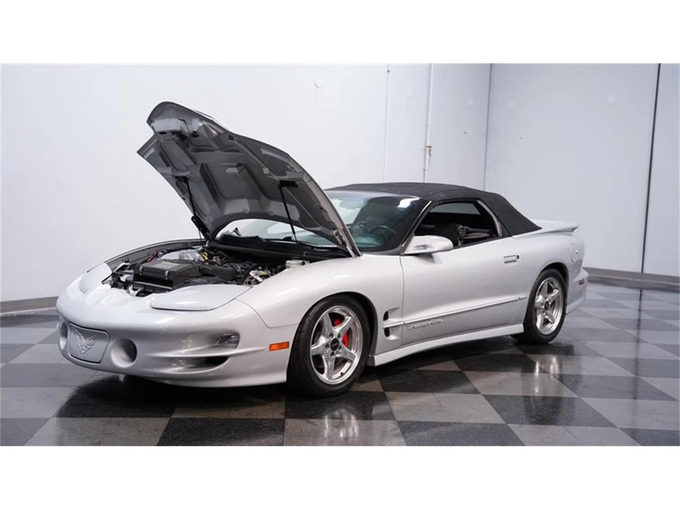 2000 Pontiac Firebird 4th Gen - Image 26 of 31