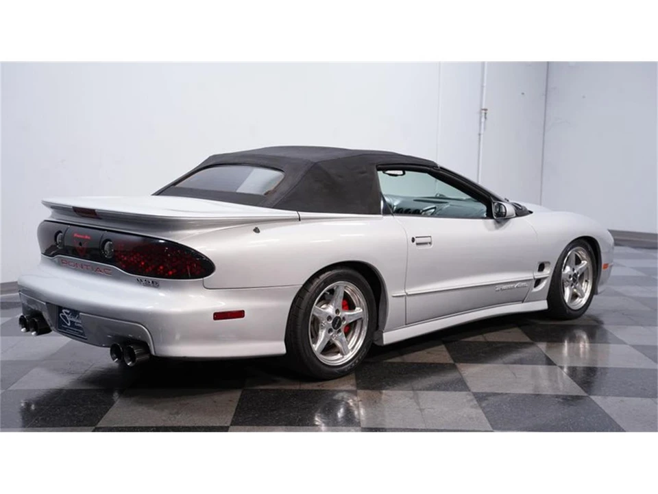 2000 Pontiac Firebird 4th Gen - Image 12 of 31