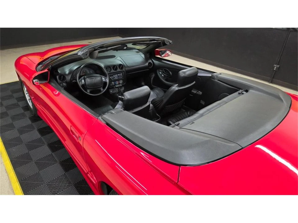 2000 Pontiac Firebird 4th Gen - Image 15 of 31