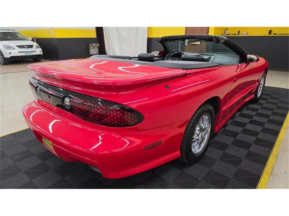 2000 Pontiac Firebird 4th Gen - Image 4 of 31