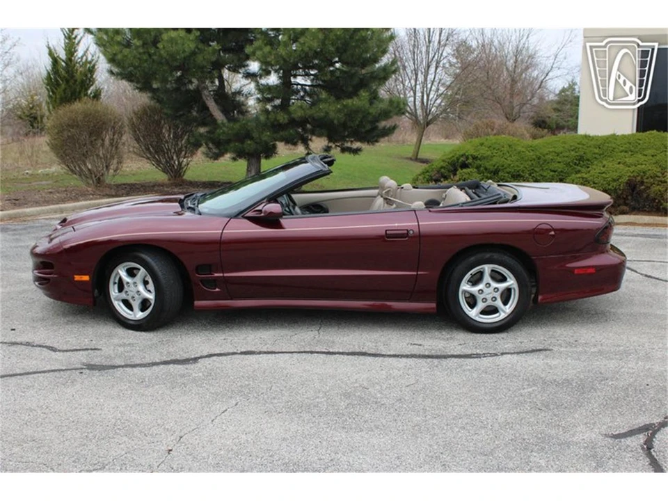 2000 Pontiac Firebird 4th Gen - Image 4 of 31