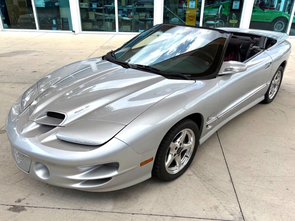 2000 Pontiac Firebird 4th Gen - Image 21 of 31
