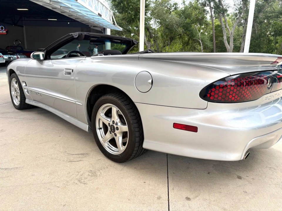 2000 Pontiac Firebird 4th Gen - Image 16 of 31