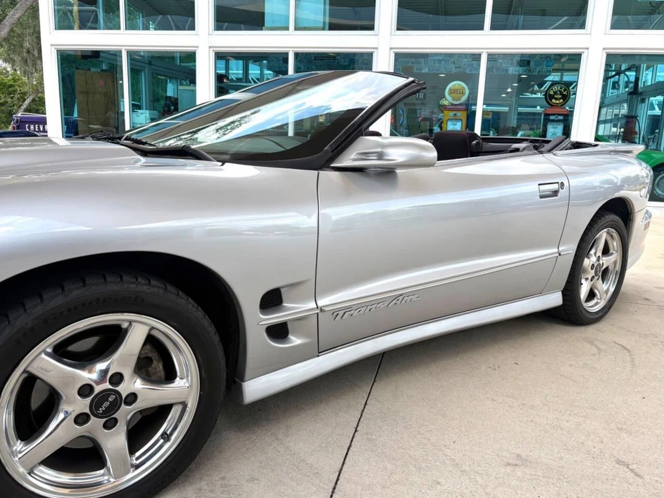 2000 Pontiac Firebird 4th Gen - Image 14 of 31