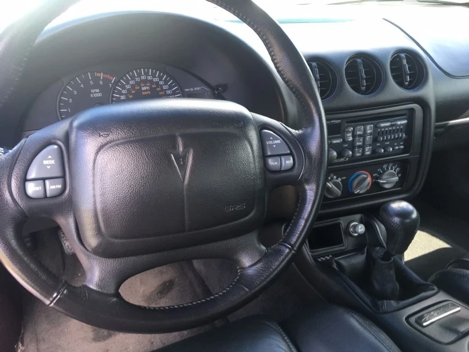 2000 Pontiac Firebird 4th Gen - Image 7 of 12