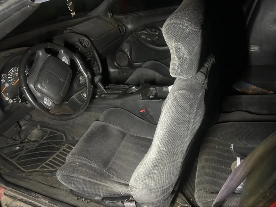 2000 Pontiac Firebird 4th Gen - Image 8 of 14