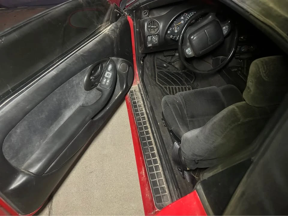2000 Pontiac Firebird 4th Gen - Image 5 of 14