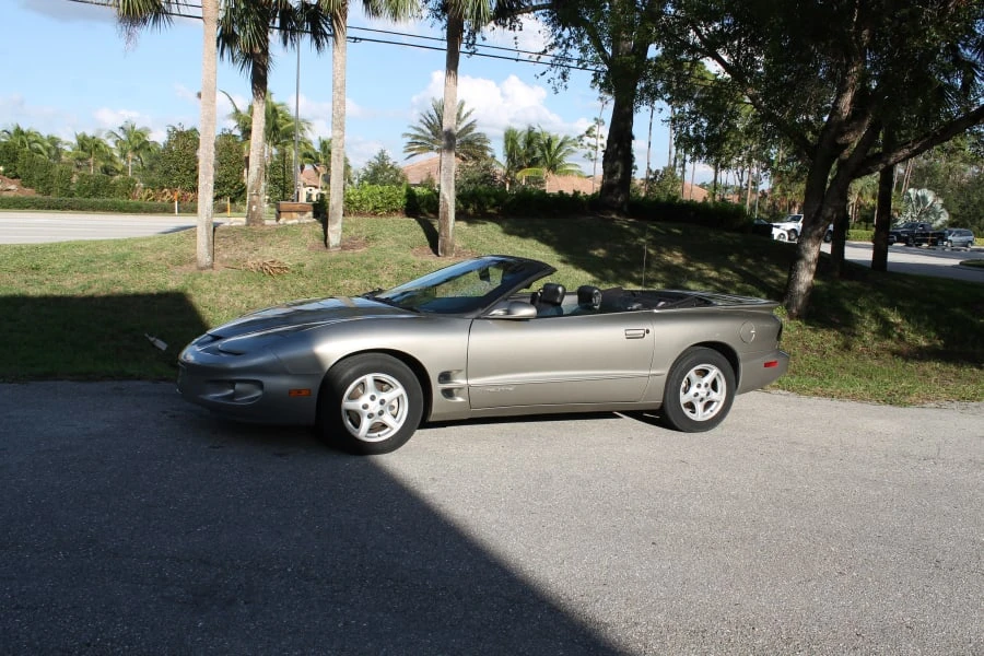 2000 Pontiac Firebird 4th Gen - Image 9 of 9