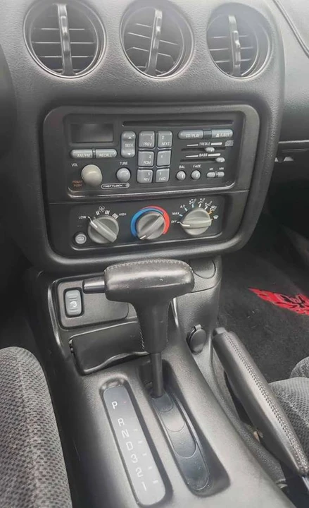 2000 Pontiac Firebird 4th Gen - Image 5 of 14