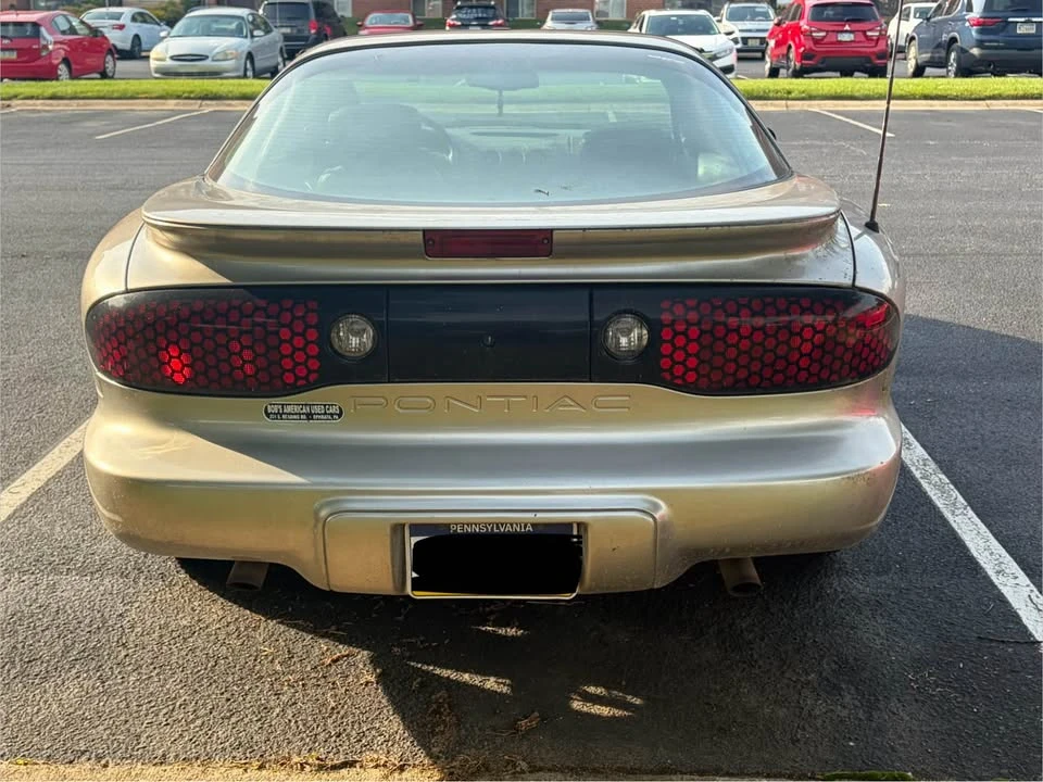 2000 Pontiac Firebird 4th Gen - Image 3 of 8