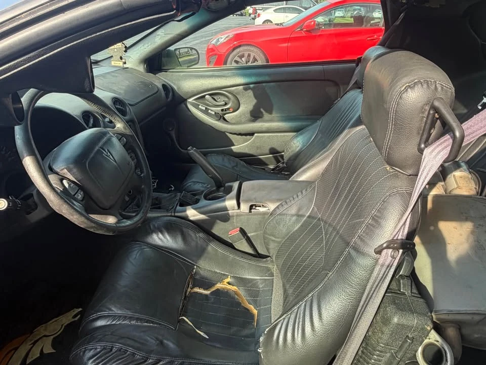 2000 Pontiac Firebird 4th Gen - Image 5 of 8
