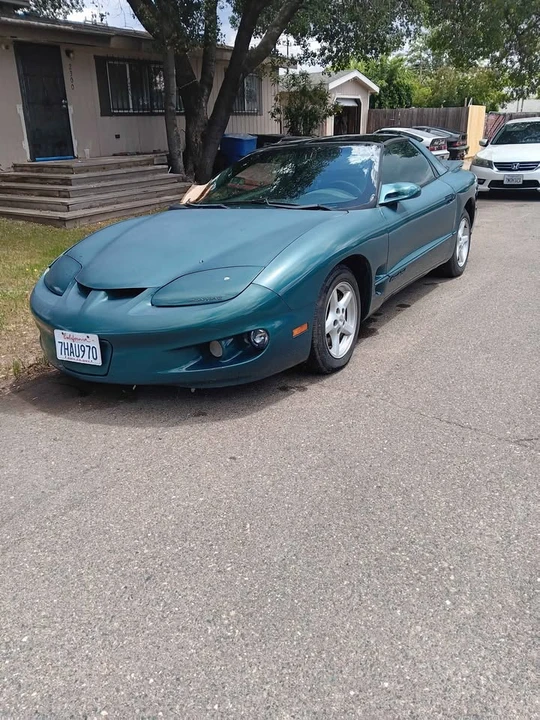 2000 Pontiac Firebird 4th Gen - Image 17 of 18