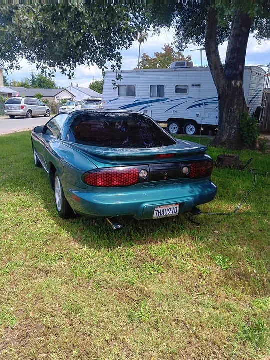2000 Pontiac Firebird 4th Gen - Image 5 of 18