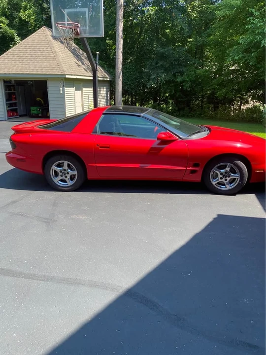 2000 Pontiac Firebird 4th Gen - Image 2 of 11