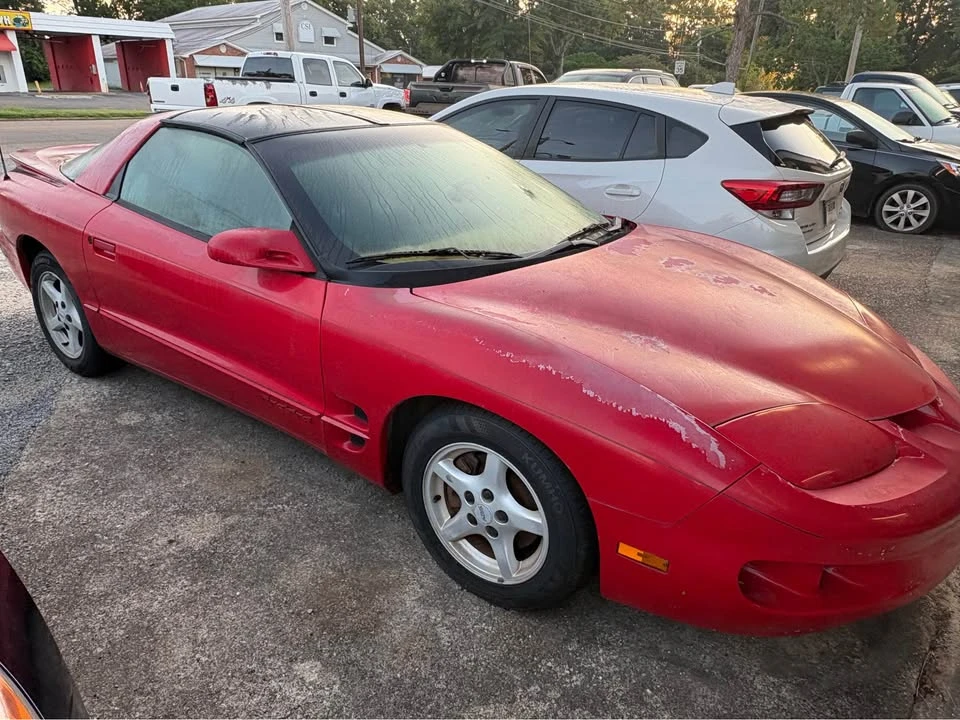 2000 Pontiac Firebird 4th Gen - Image 2 of 6