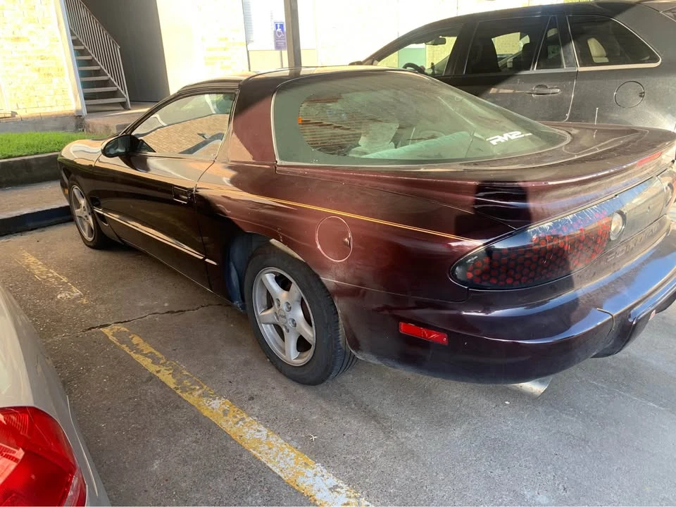 2000 Pontiac Firebird 4th Gen - Image 2 of 5