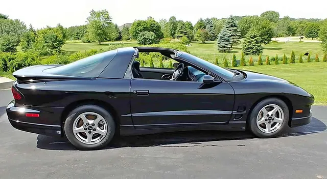 2000 Pontiac Firebird Coupe 2D