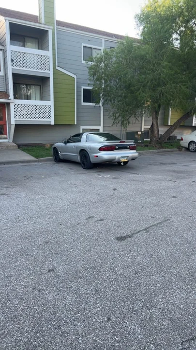2000 Pontiac Firebird 4th Gen - Image 4 of 15