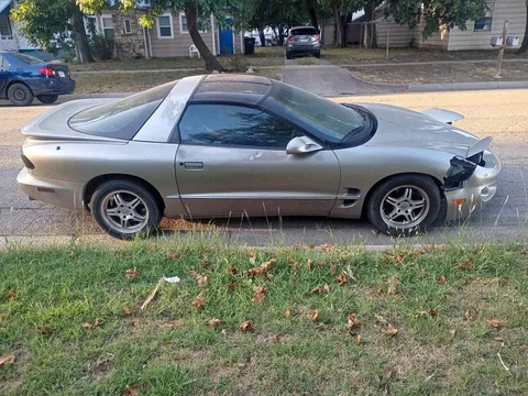 2000 Pontiac Firebird Coupe 2D