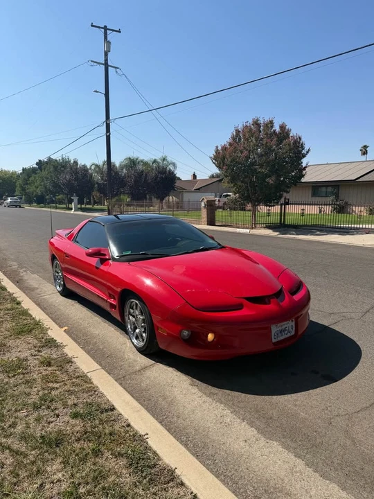 2000 Pontiac Firebird 4th Gen - Image 2 of 5