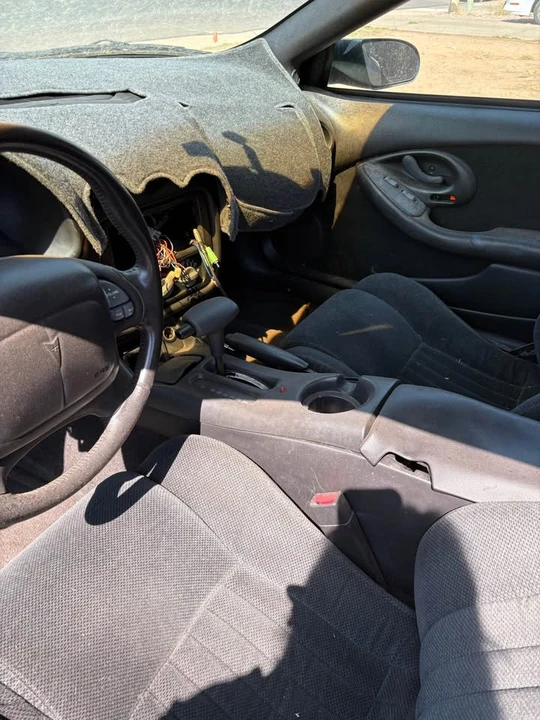 2000 Pontiac Firebird 4th Gen - Image 8 of 9