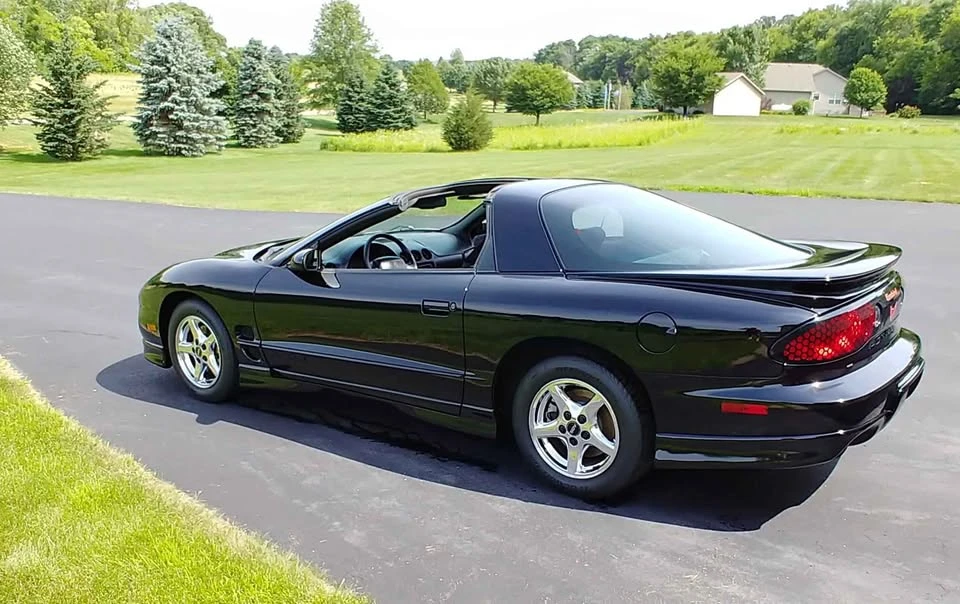 2000 Pontiac Firebird 4th Gen - Image 3 of 8