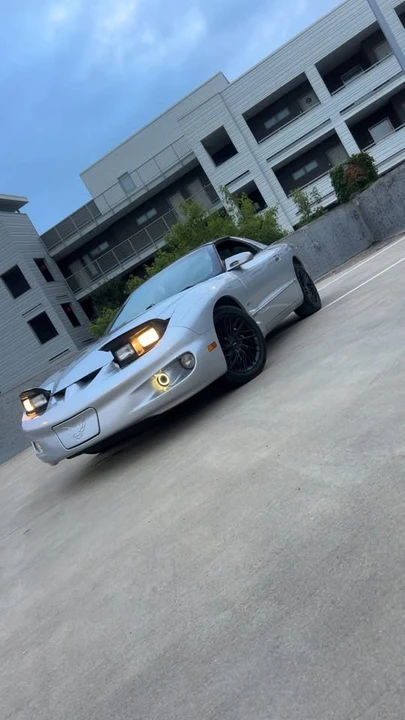 2000 Pontiac Firebird 4th Gen - Image 6 of 15