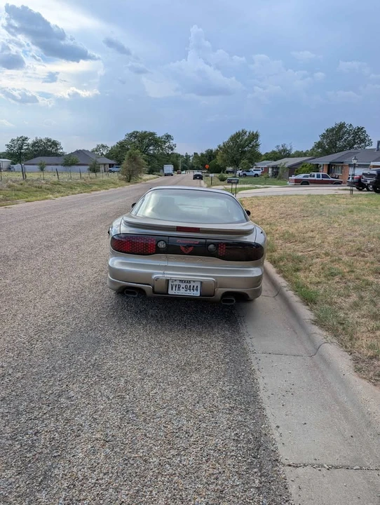 2000 Pontiac Firebird 4th Gen - Image 3 of 15