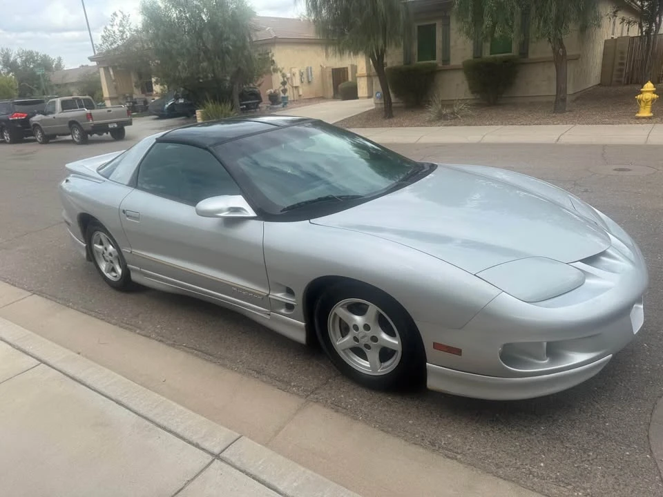 2000 Pontiac Firebird 4th Gen - Image 4 of 6