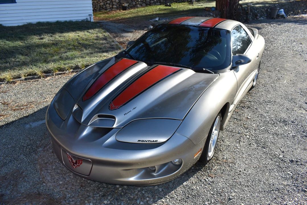2000 Pontiac Firebird 4th Gen - Image 4 of 31