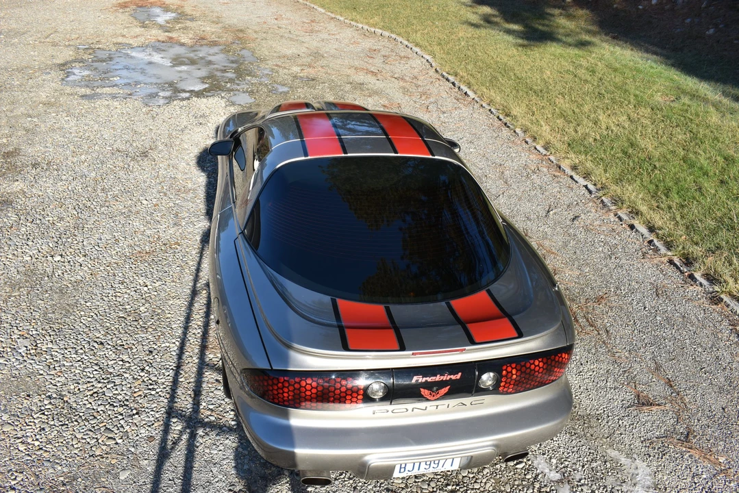 2000 Pontiac Firebird 4th Gen - Image 10 of 31