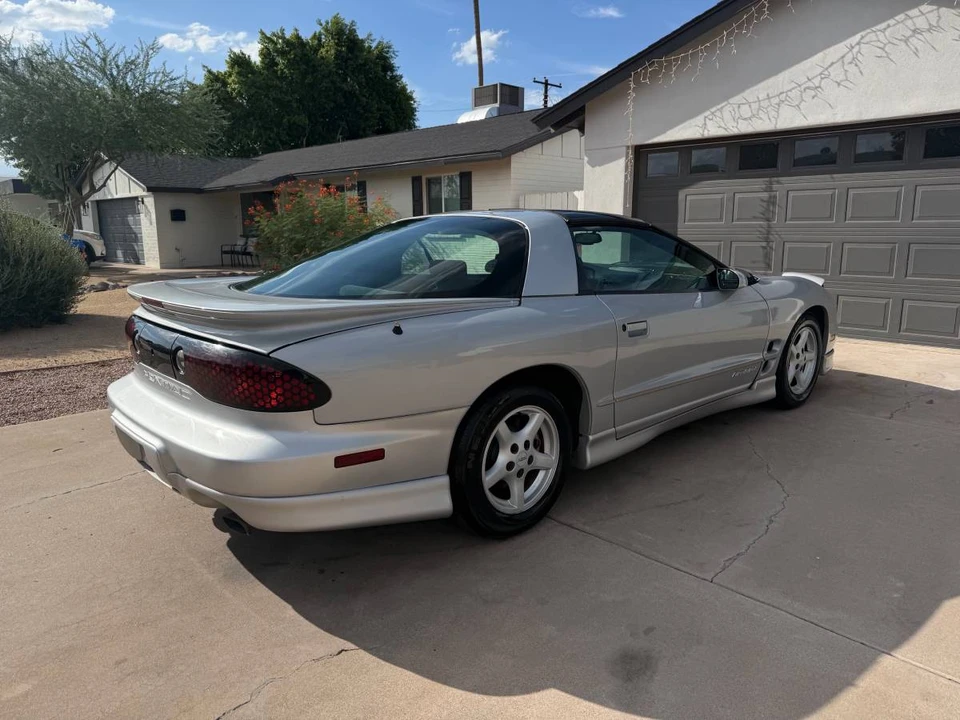 2000 Pontiac Firebird 4th Gen - Image 4 of 15