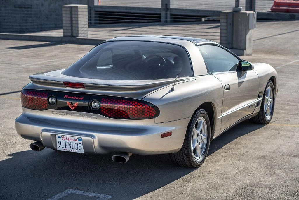 2000 Pontiac Firebird 4th Gen - Image 18 of 31