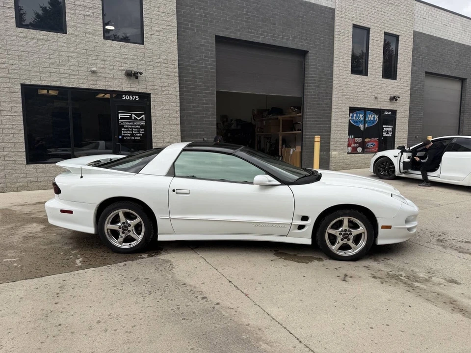 2000 Pontiac Firebird 4th Gen - Image 5 of 21