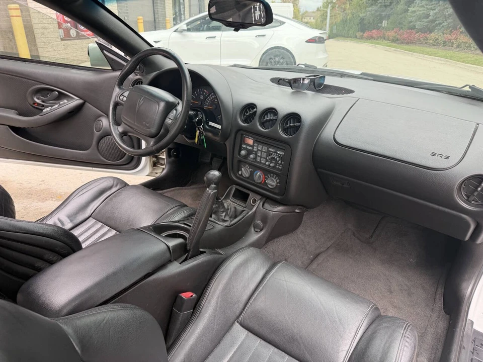 2000 Pontiac Firebird 4th Gen - Image 15 of 21