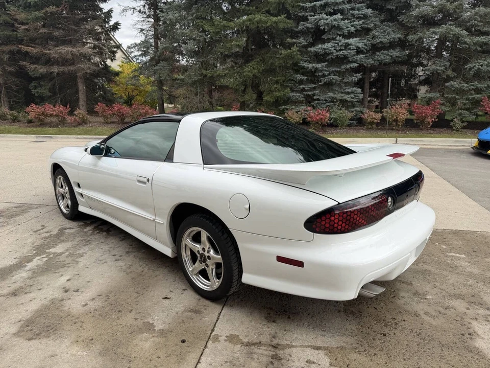 2000 Pontiac Firebird 4th Gen - Image 9 of 21