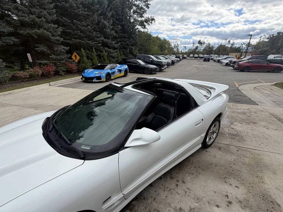 2000 Pontiac Firebird 4th Gen - Image 11 of 12