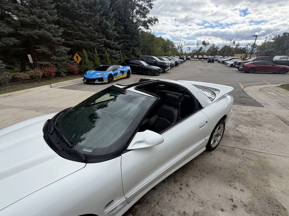 2000 Pontiac Firebird 4th Gen - Image 11 of 21