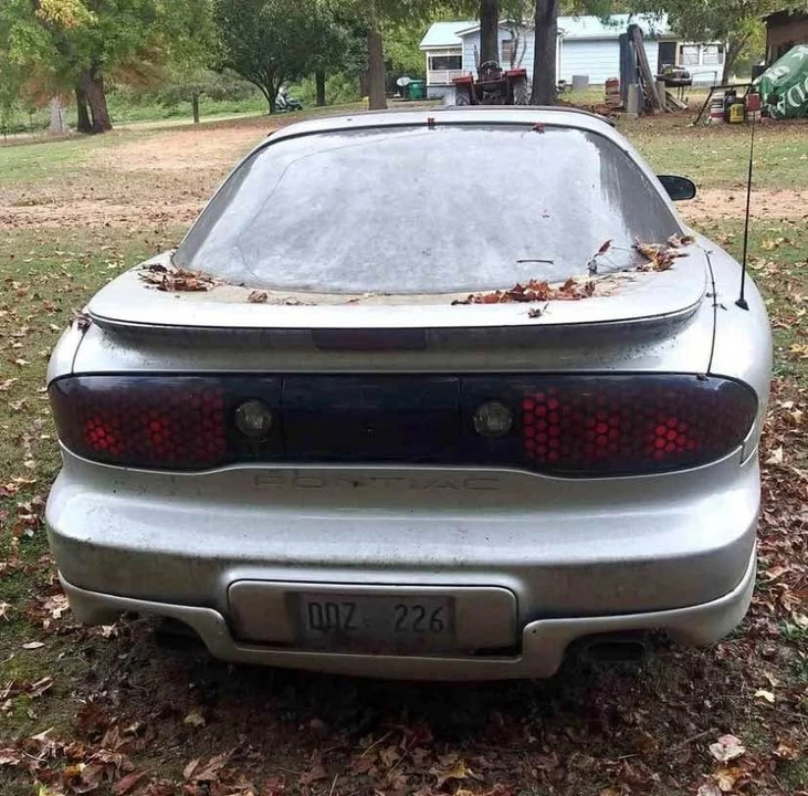 2000 Pontiac Firebird Formula 4th Gen - Image 5 of 10