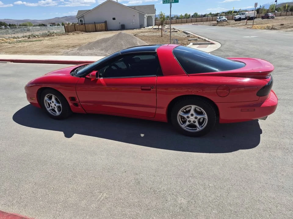 2000 Pontiac Firebird Formula 4th Gen - Image 2 of 5