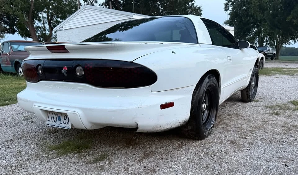2000 Pontiac Firebird Formula 4th Gen - Image 3 of 18